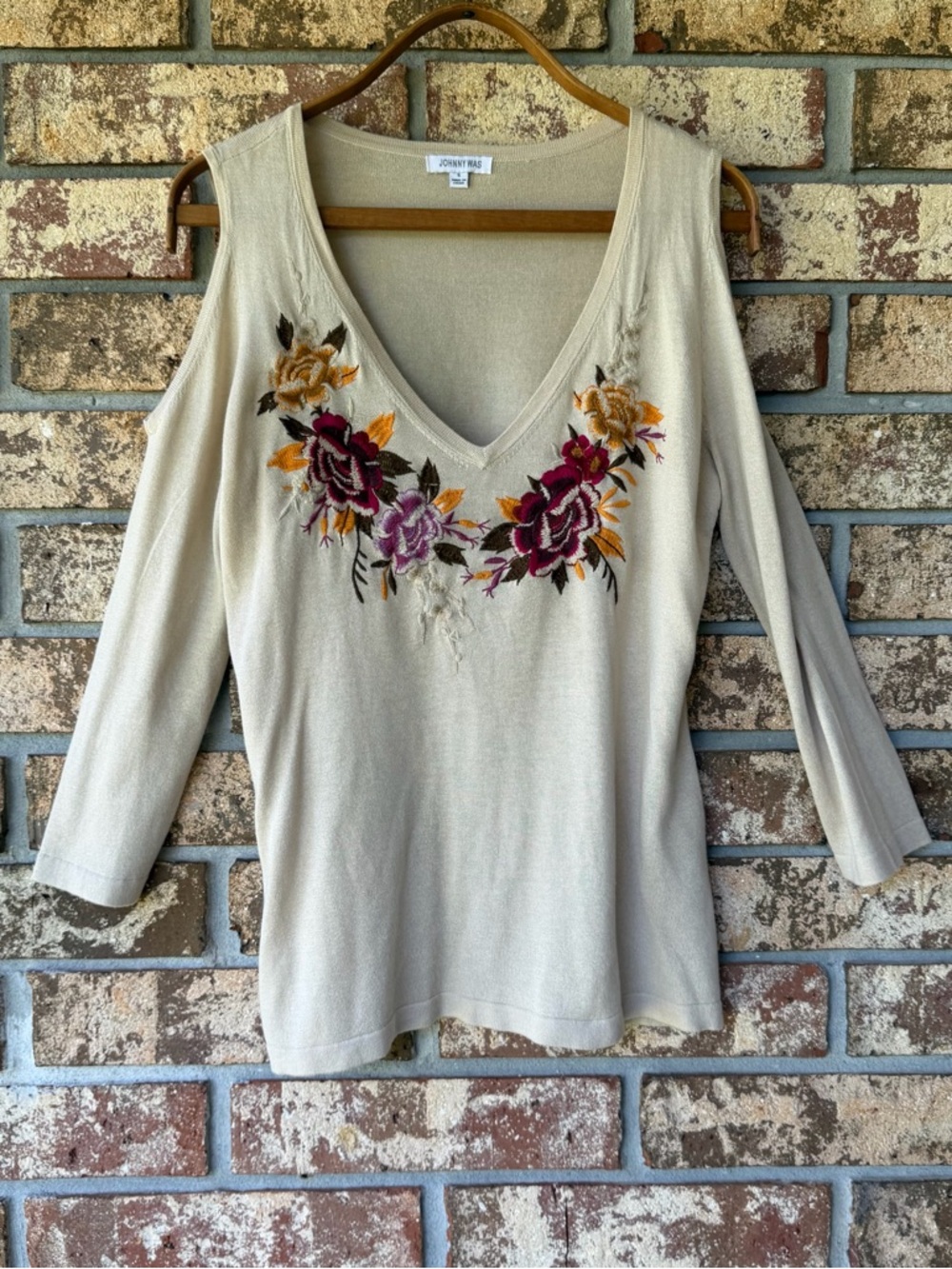 Johnny Was Top Women’s Size Small 85% Silk 15% Cashmere Embroidered Beautiful!